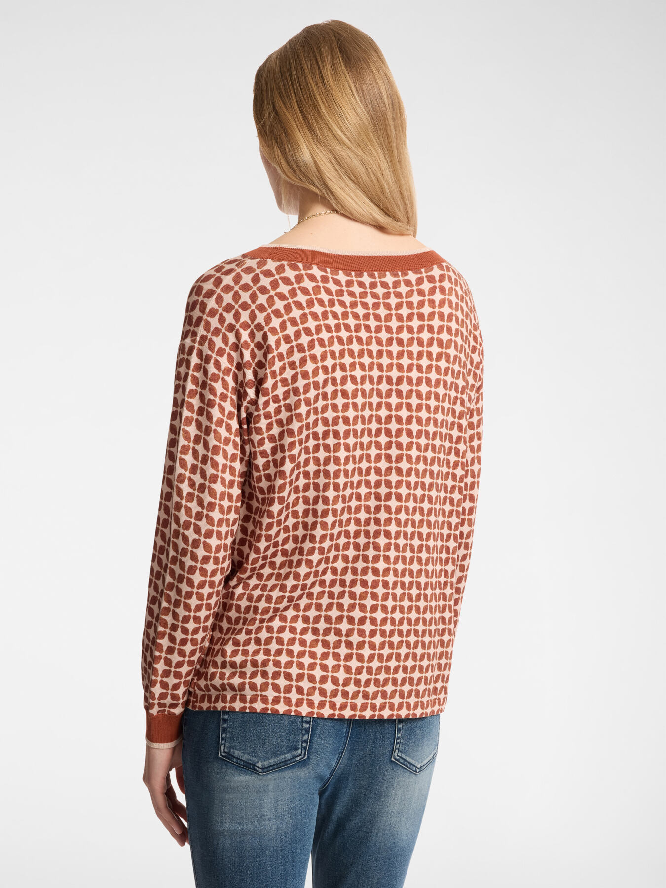 T-shirt estampada image number 1