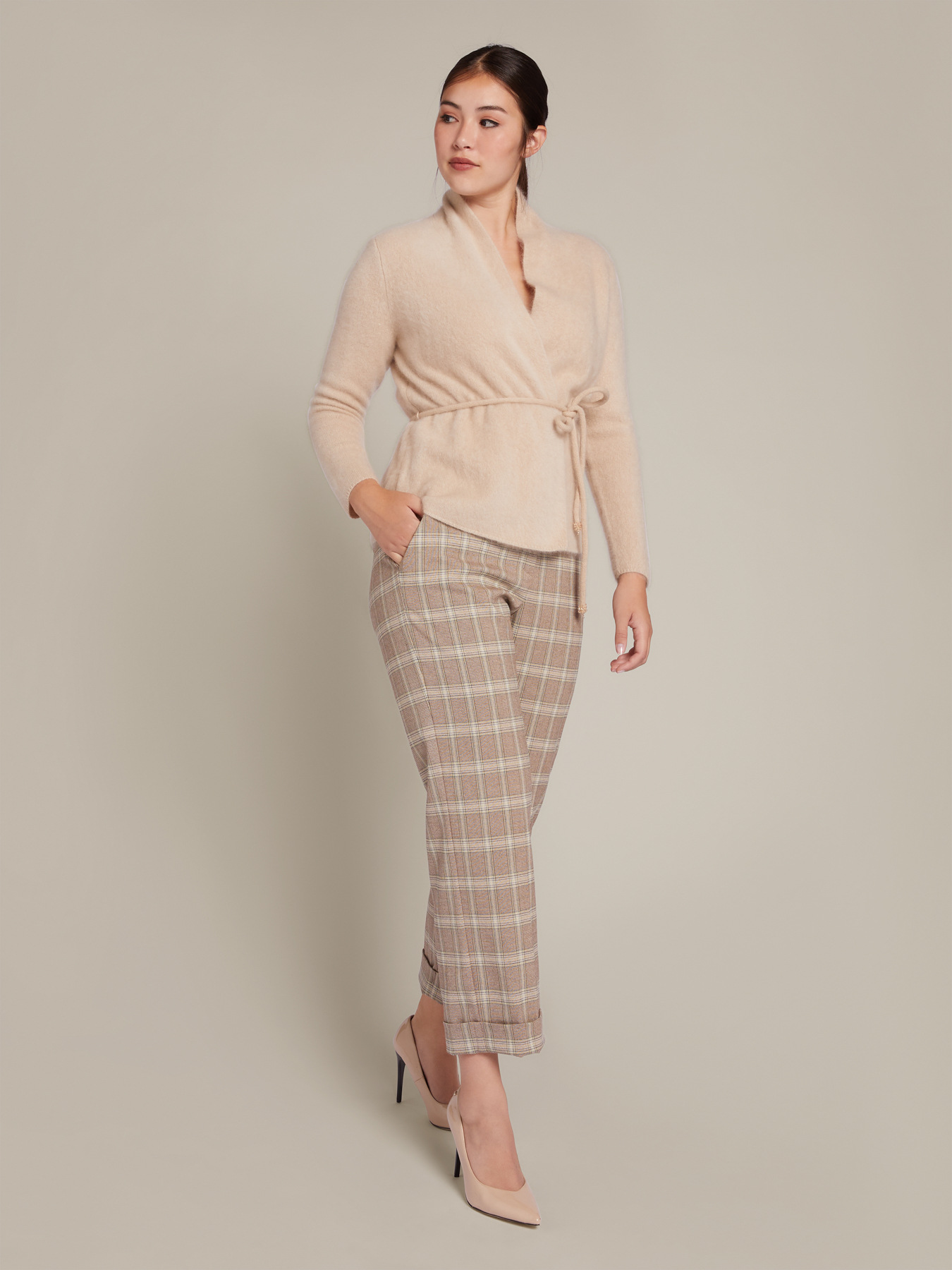 Brushed wool and cashmere cardigan image number 2