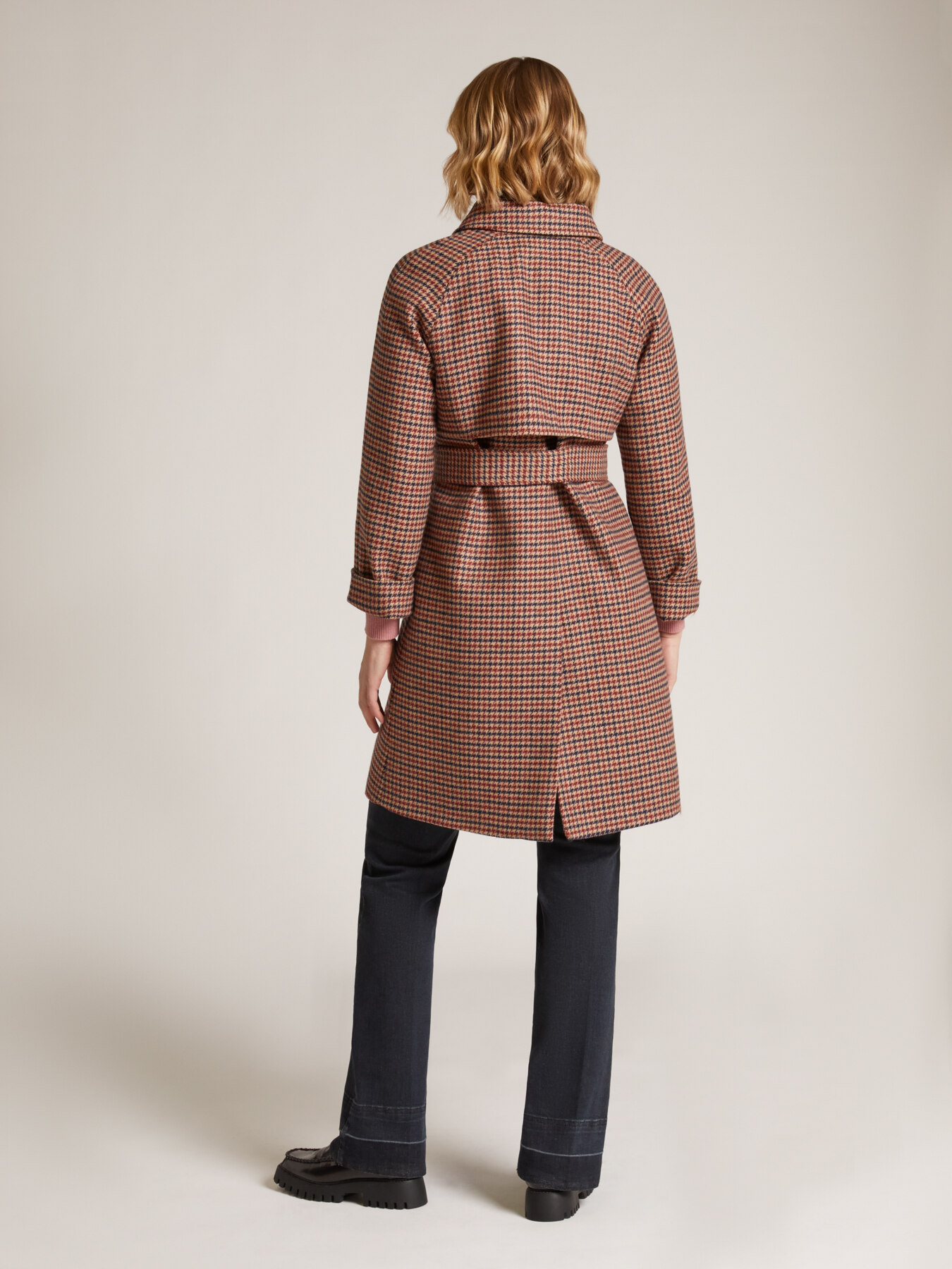 Cappotto check con cintura image number 2