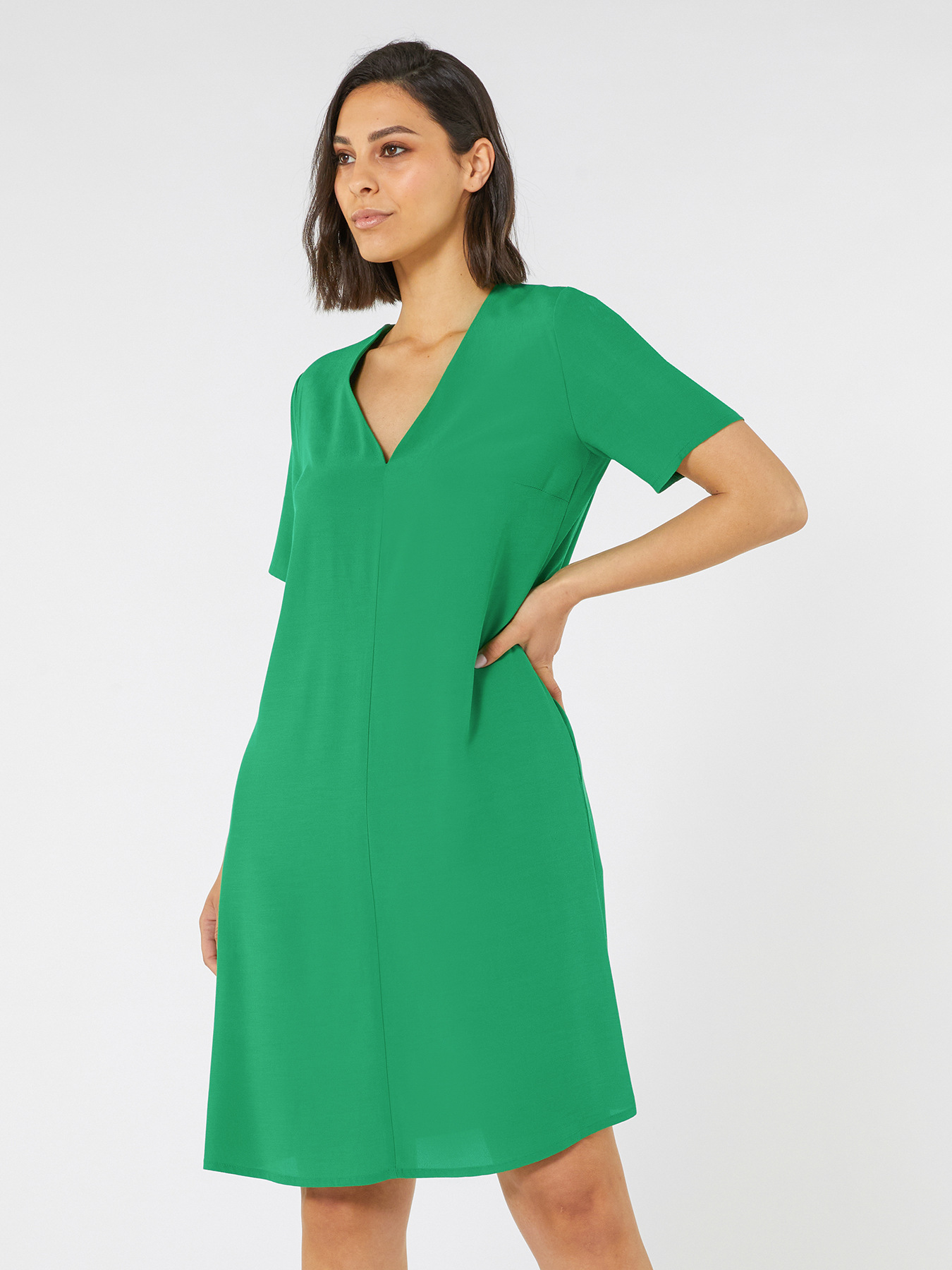 Grünes Maxi-Kleid image number 2