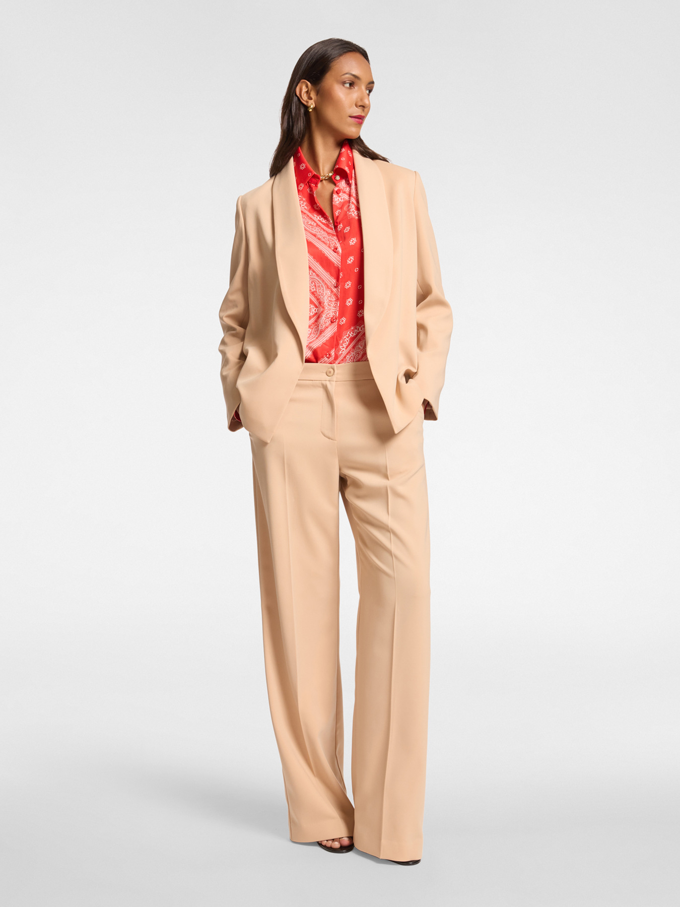 Blazer mit Schalkragen image number 2