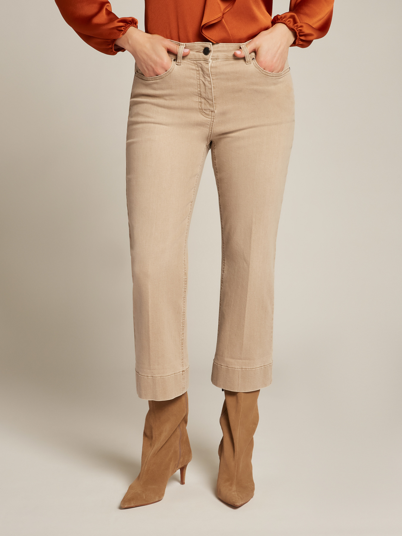 Vaqueros cropped de algod&oacute;n el&aacute;stico image number 3