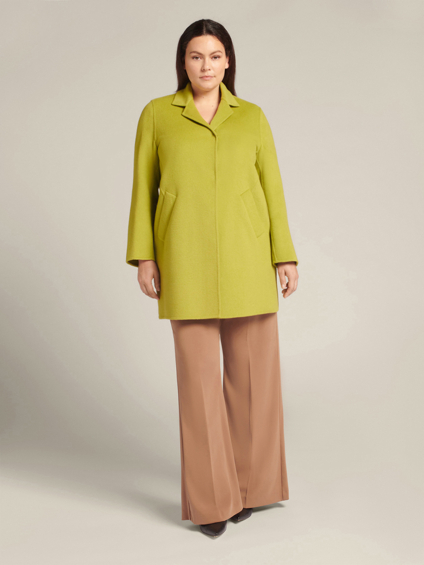 Double-Layer-Mantel, in Handarbeit vollendet image number 9