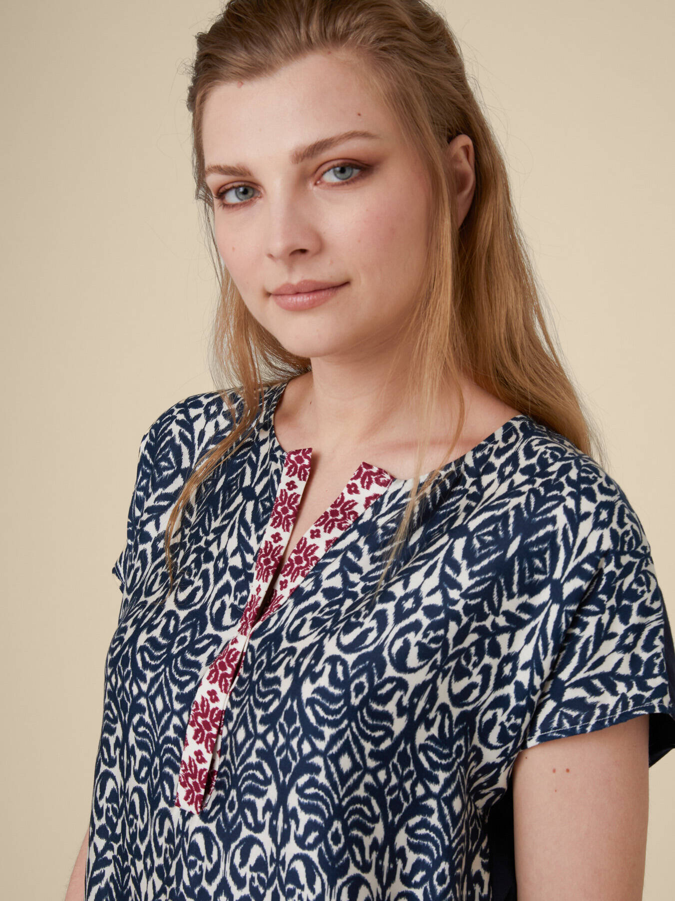 BEDRUCKTES T-SHIRT image number 3