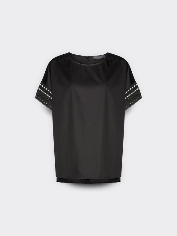 Blusa con bordi in pizzo