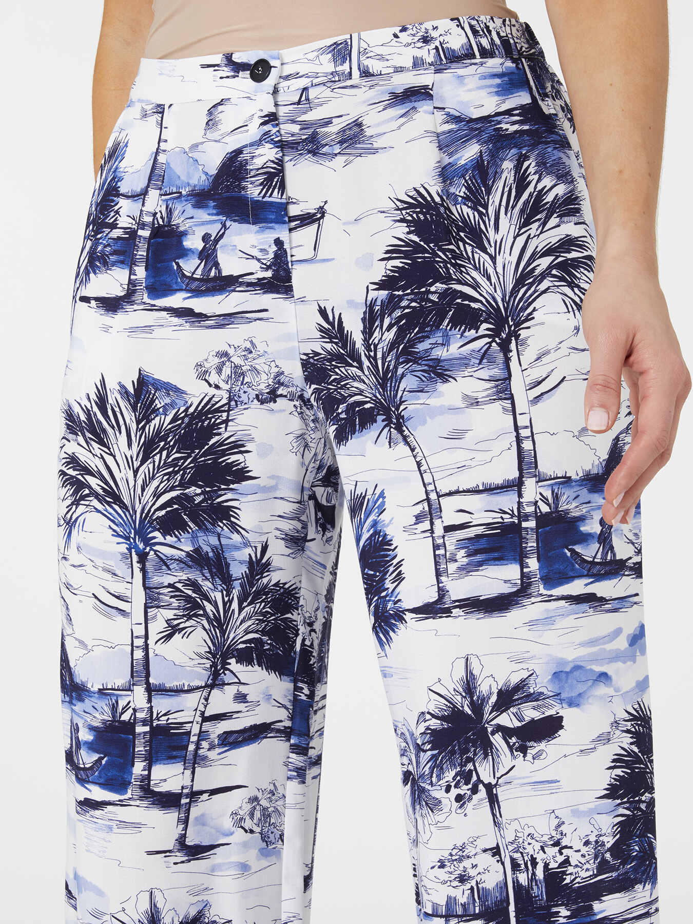 Printed cropped trousers image number 6