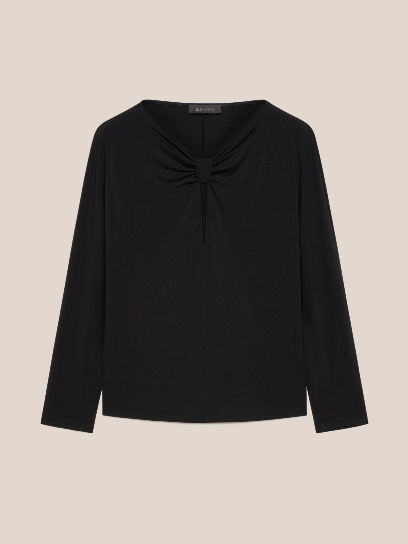 T-shirt with front knot image number 3