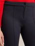 Pantalones slim elásticos image number 1