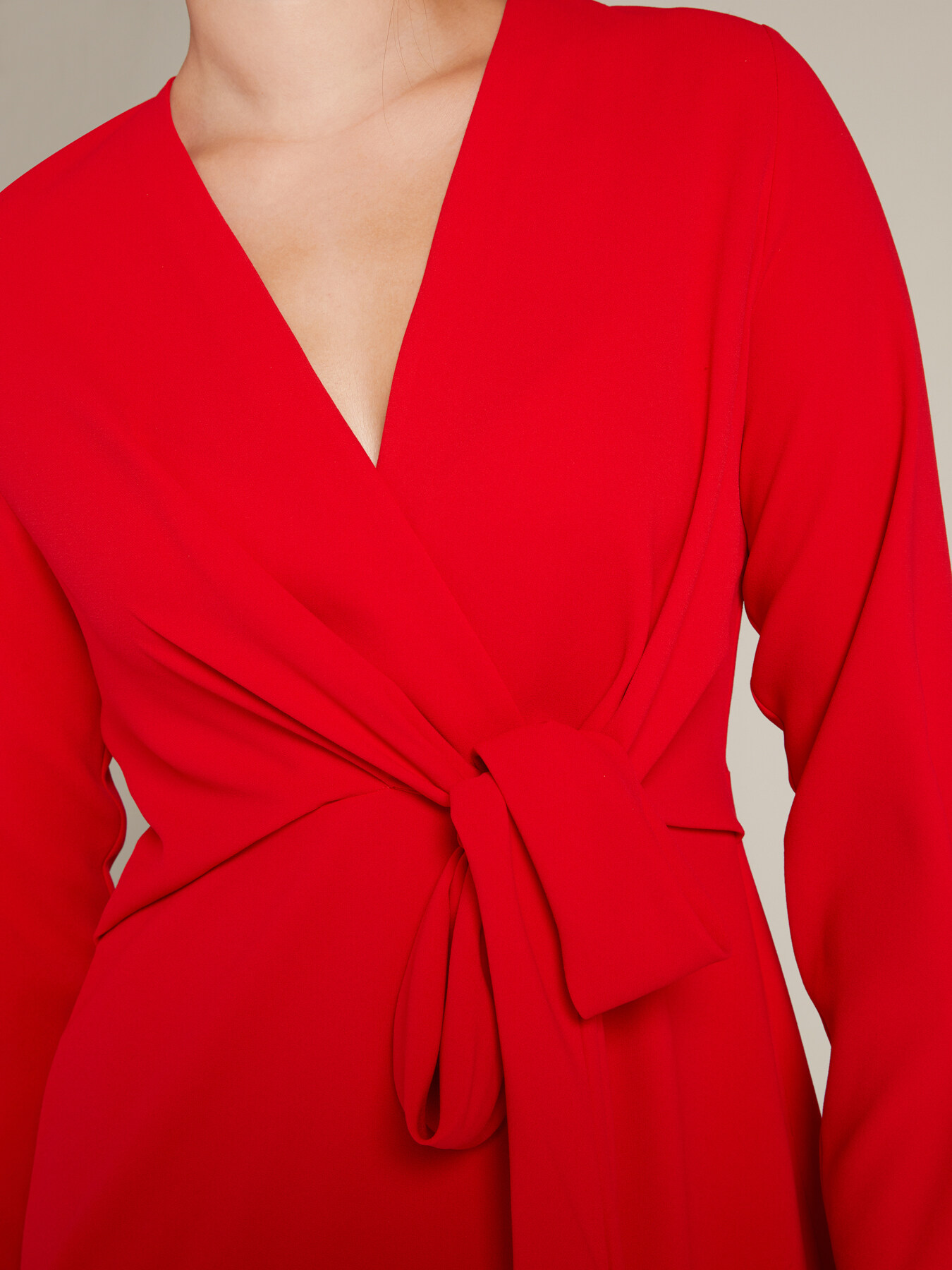 Red wrap dress with knot image number 3