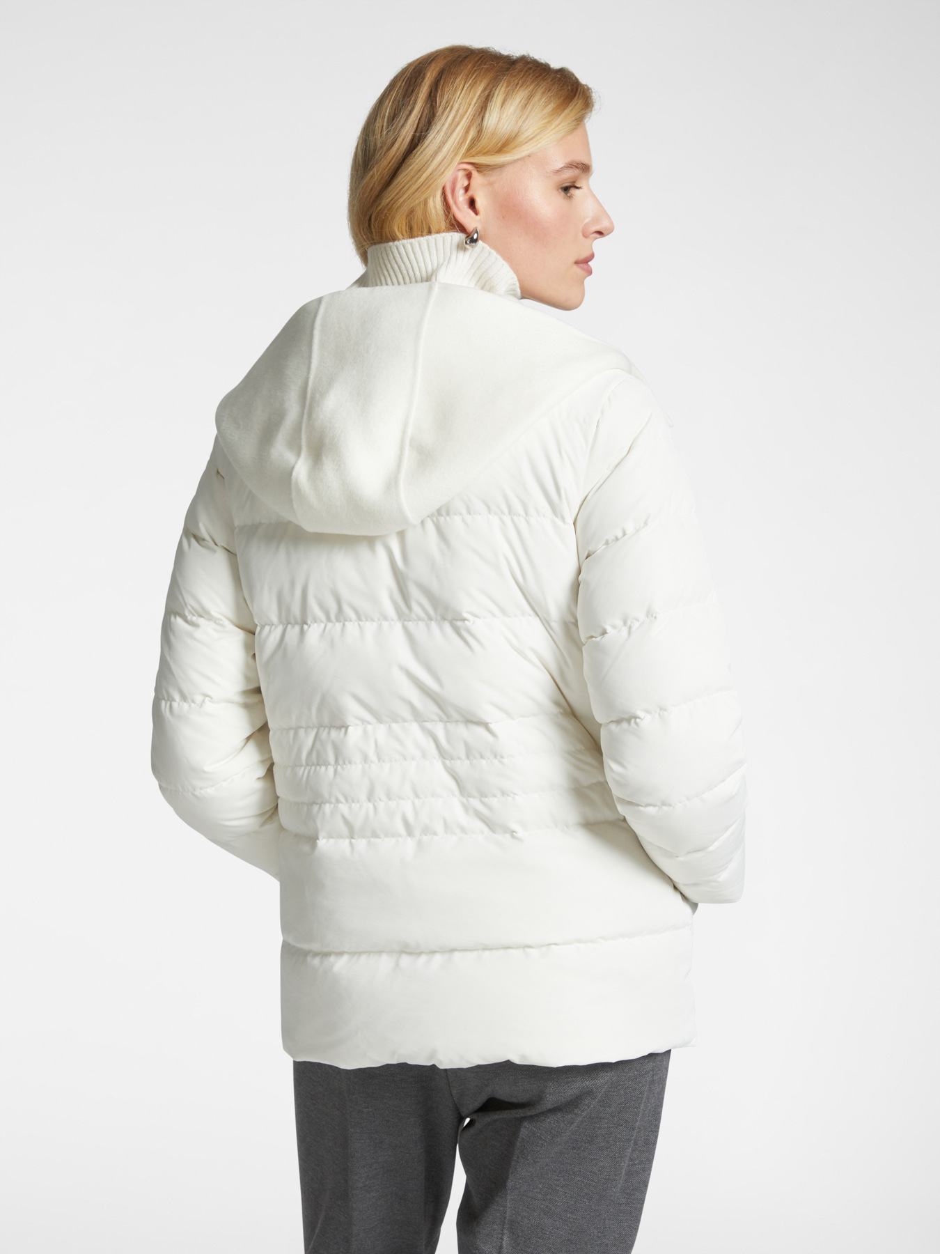 Daunenjacke aus mattem Nylon image number 1