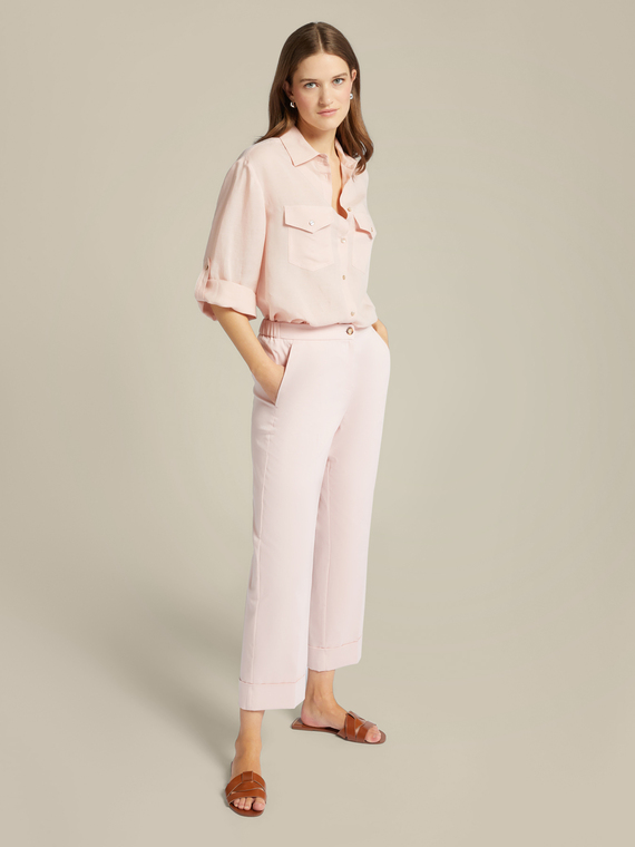 Cropped trousers in sustainable cotton