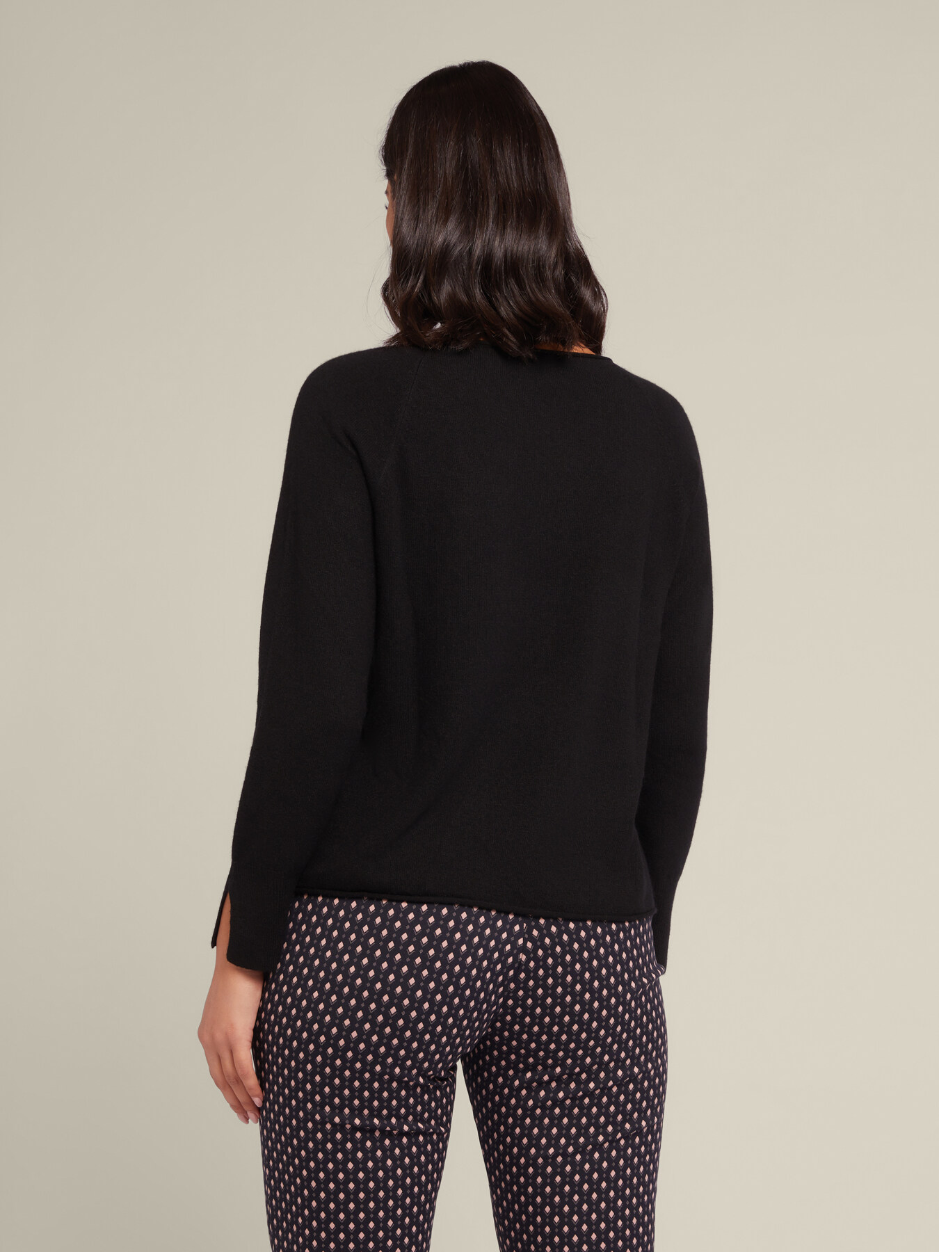 Pull avec ouverture en forme de goutte sur le devant image number 2