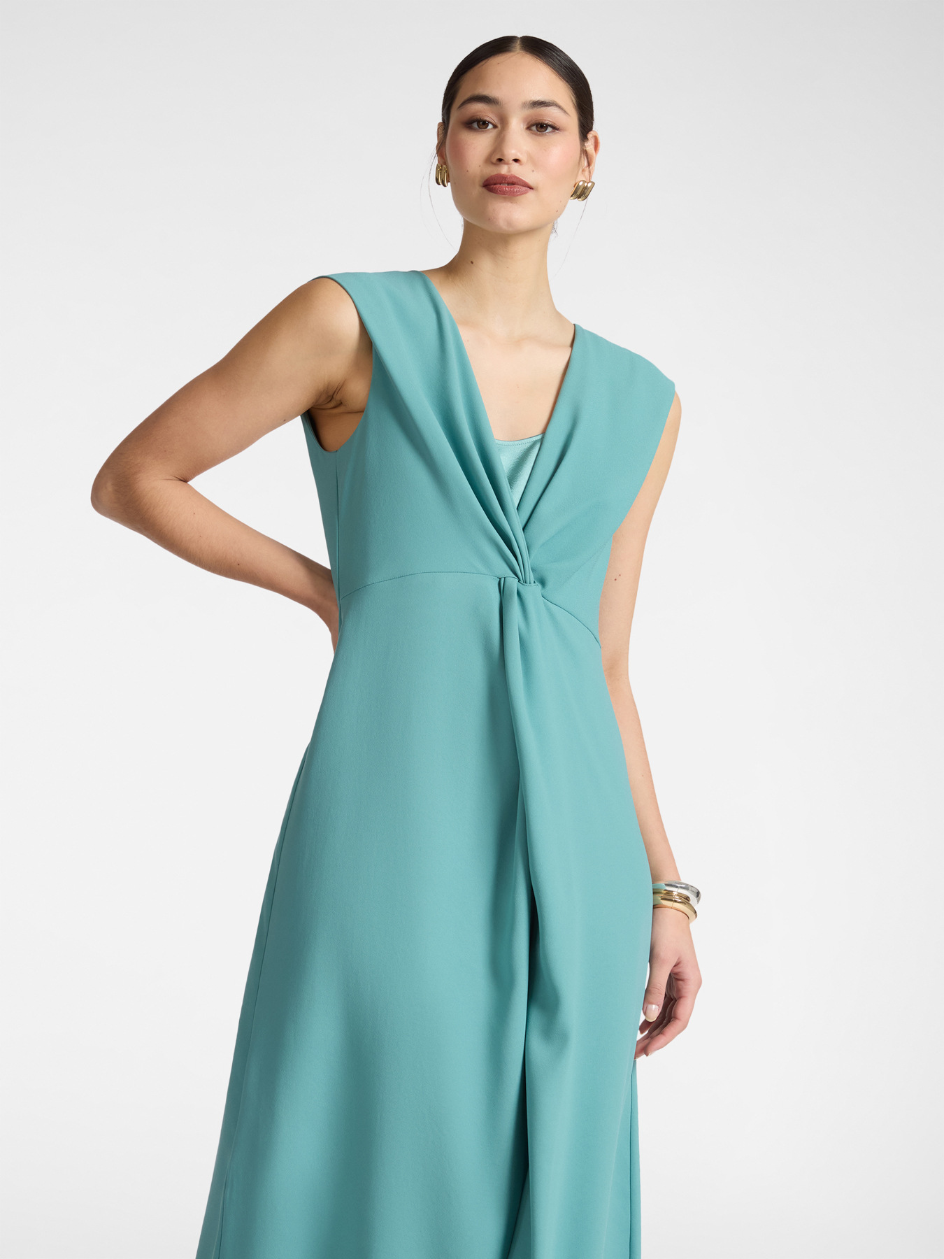 Vestido con nudo delante image number 2