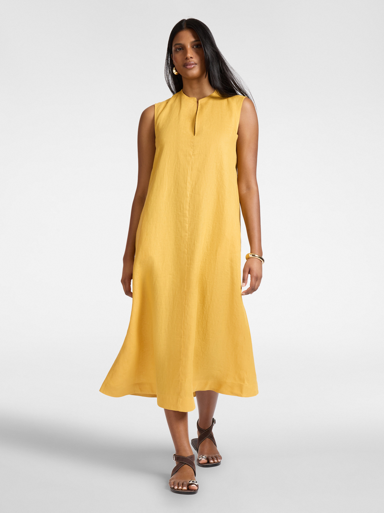 Long linen dress with V-neck image number 2