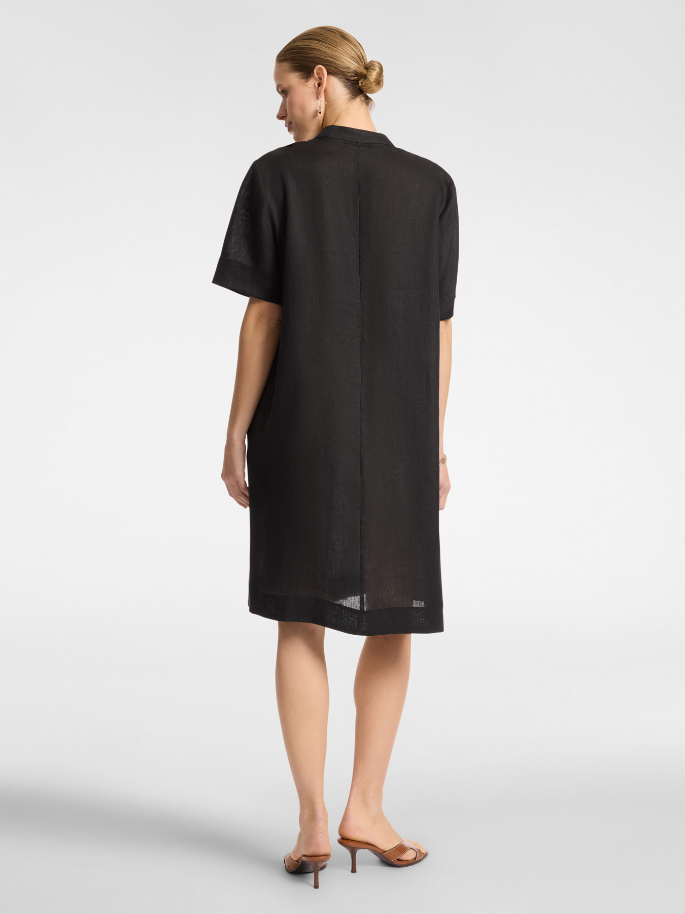 Linen dress image number 1