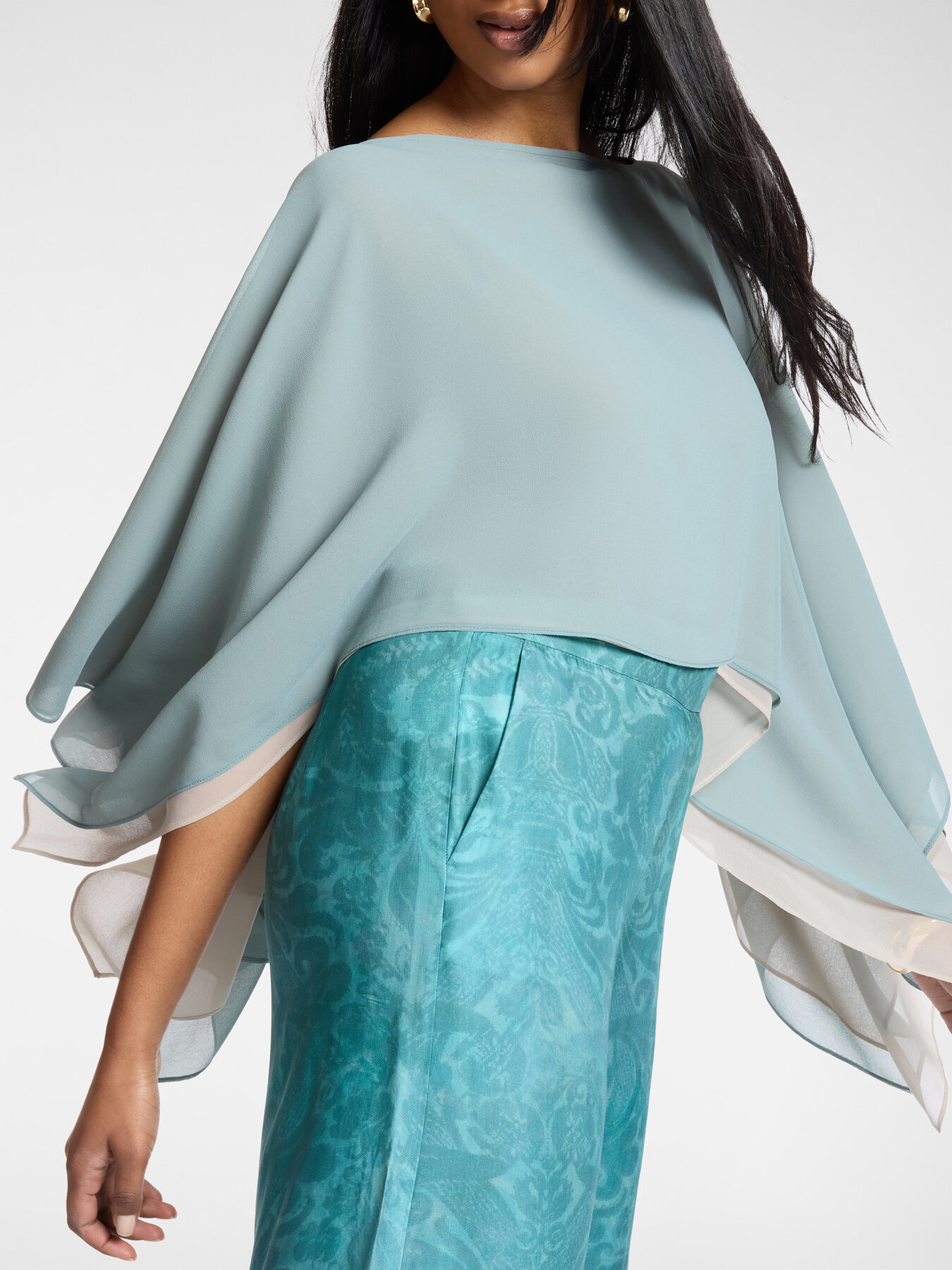 Doppelter Umhang aus Georgette image number 3