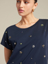 T-Shirt mit Stickerei image number 3