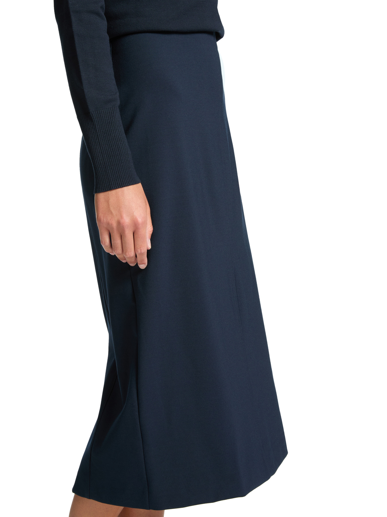 Pencil skirt in Milano stitch image number 3