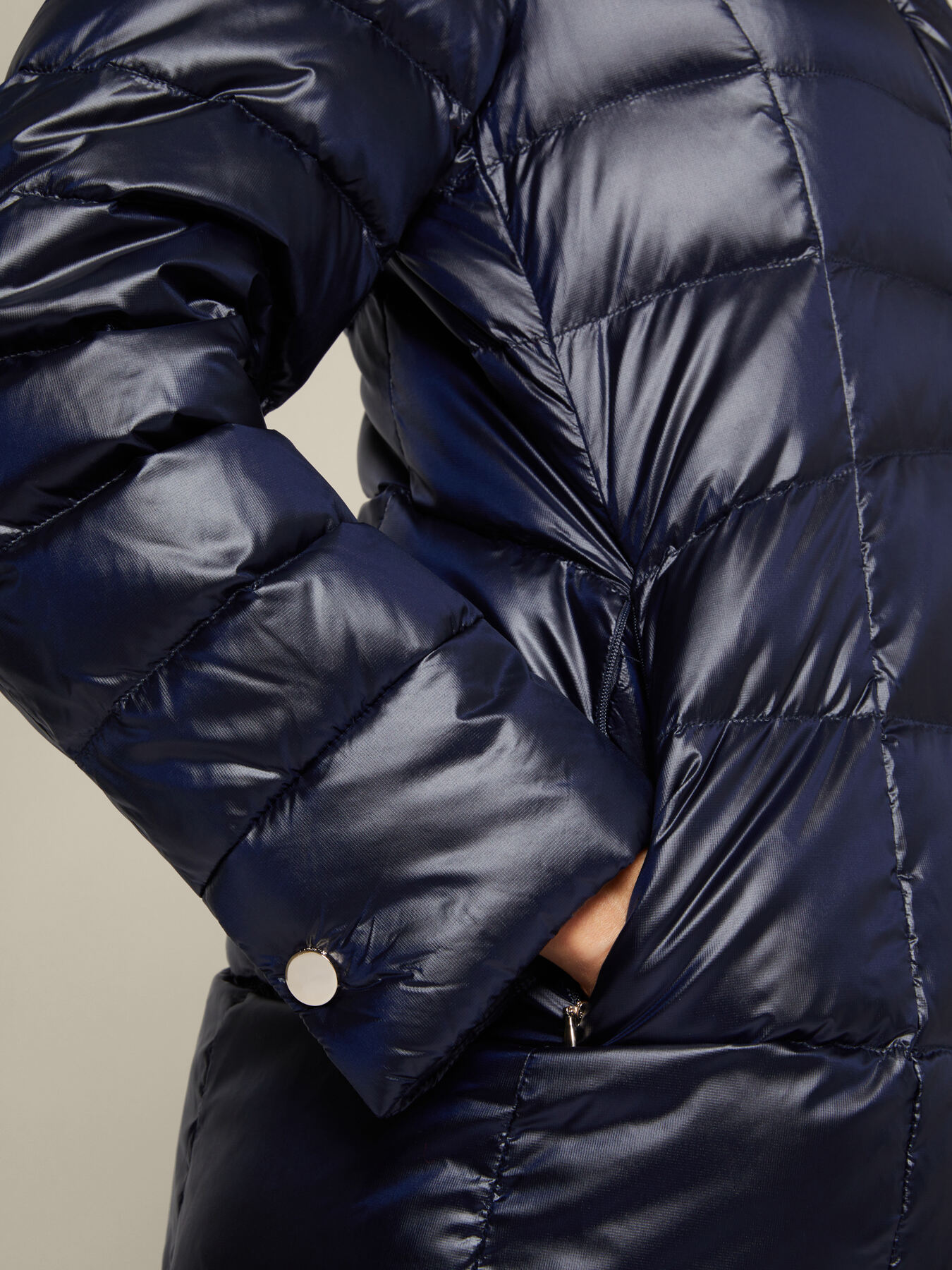 Quilted down jacket image number 4