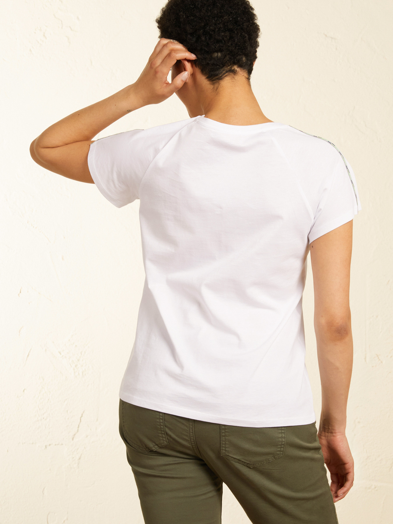 T-SHIRT AVEC APPLICATIONS image number 1