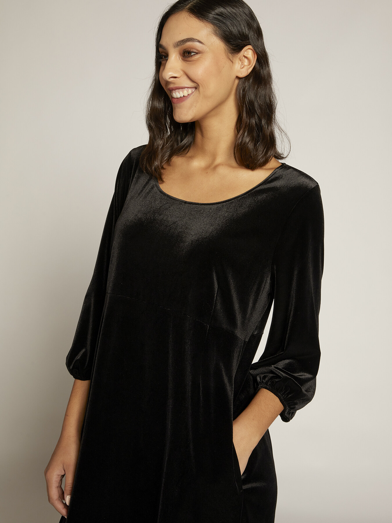 Velvet dress image number 0