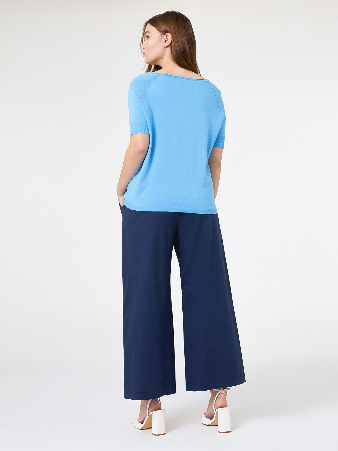 Pull &agrave; manches courtes de couleur unie image number 2