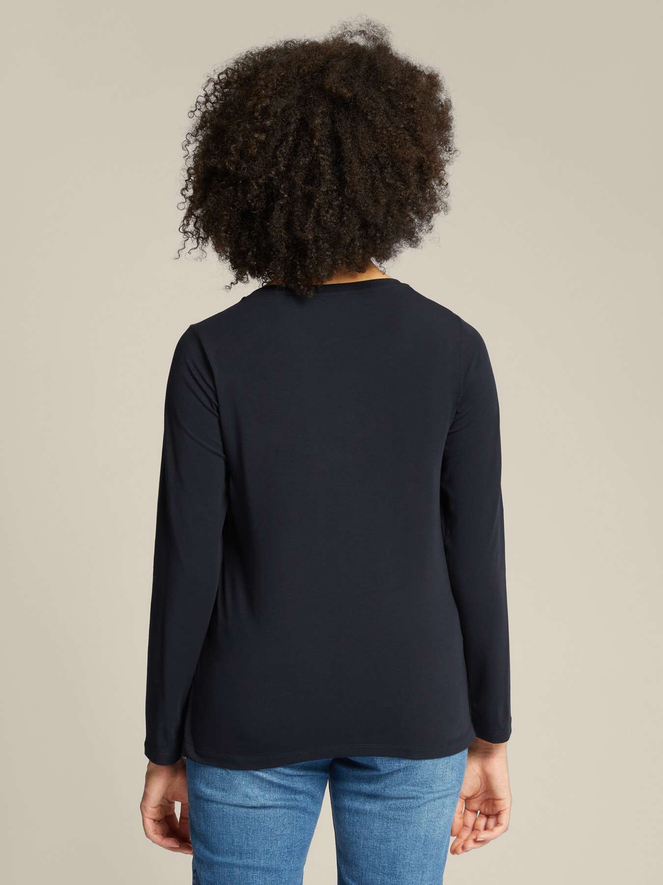 Besticktes T-Shirt image number 2