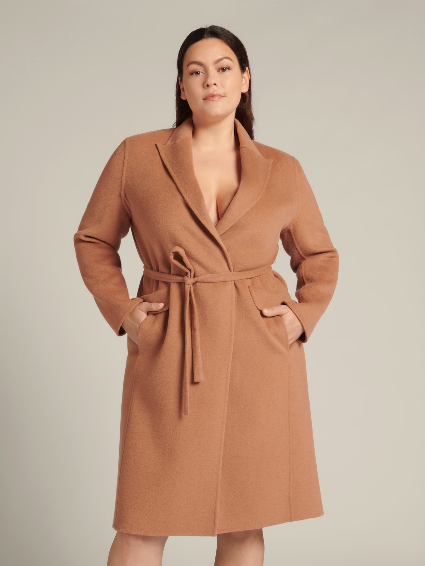 Sobretuto duplo com acabamento à mão image number 2