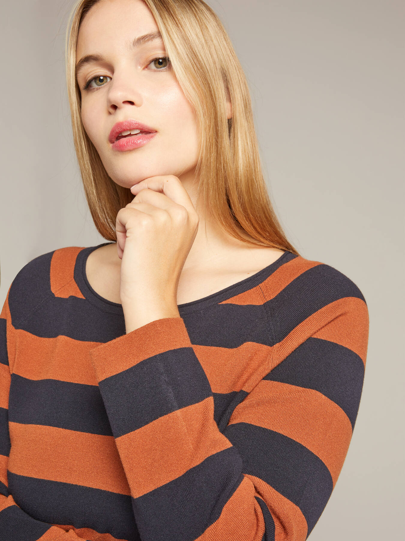 Camisola &agrave;s riscas boxy image number 4