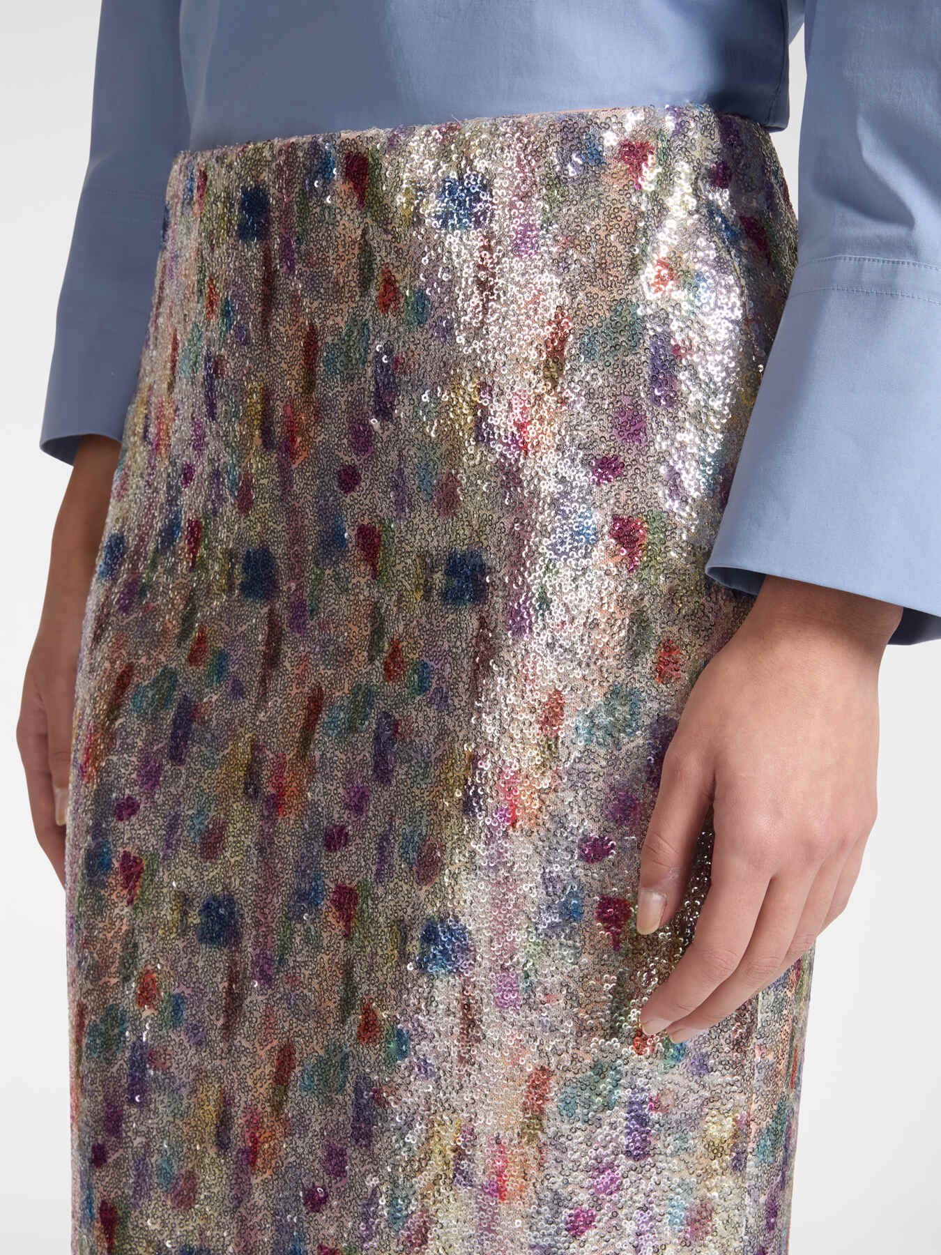 Tulle skirt with sequins image number 3