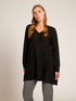 Maglia con scollo a V image number 0
