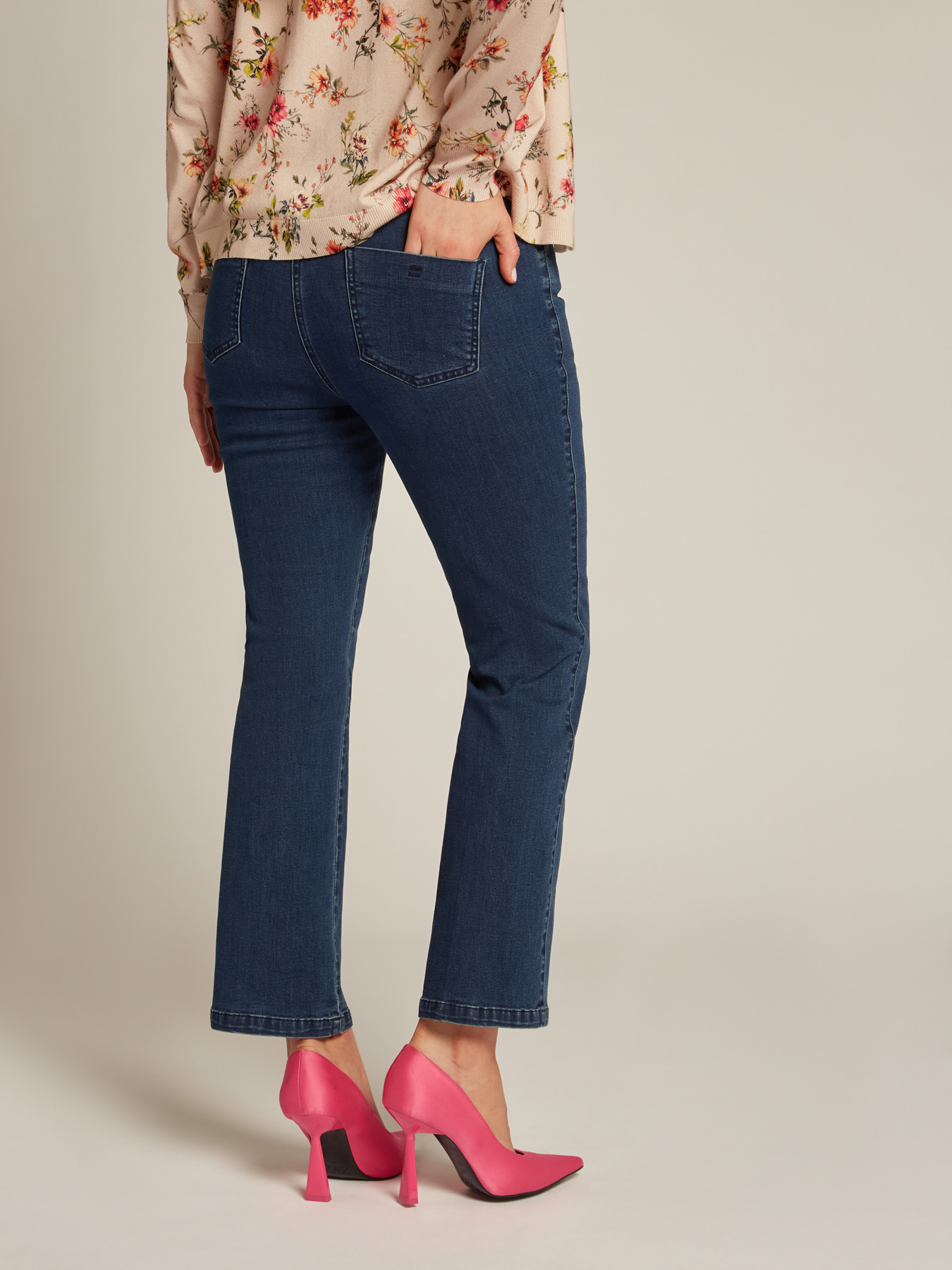 Vaqueros regular image number 1