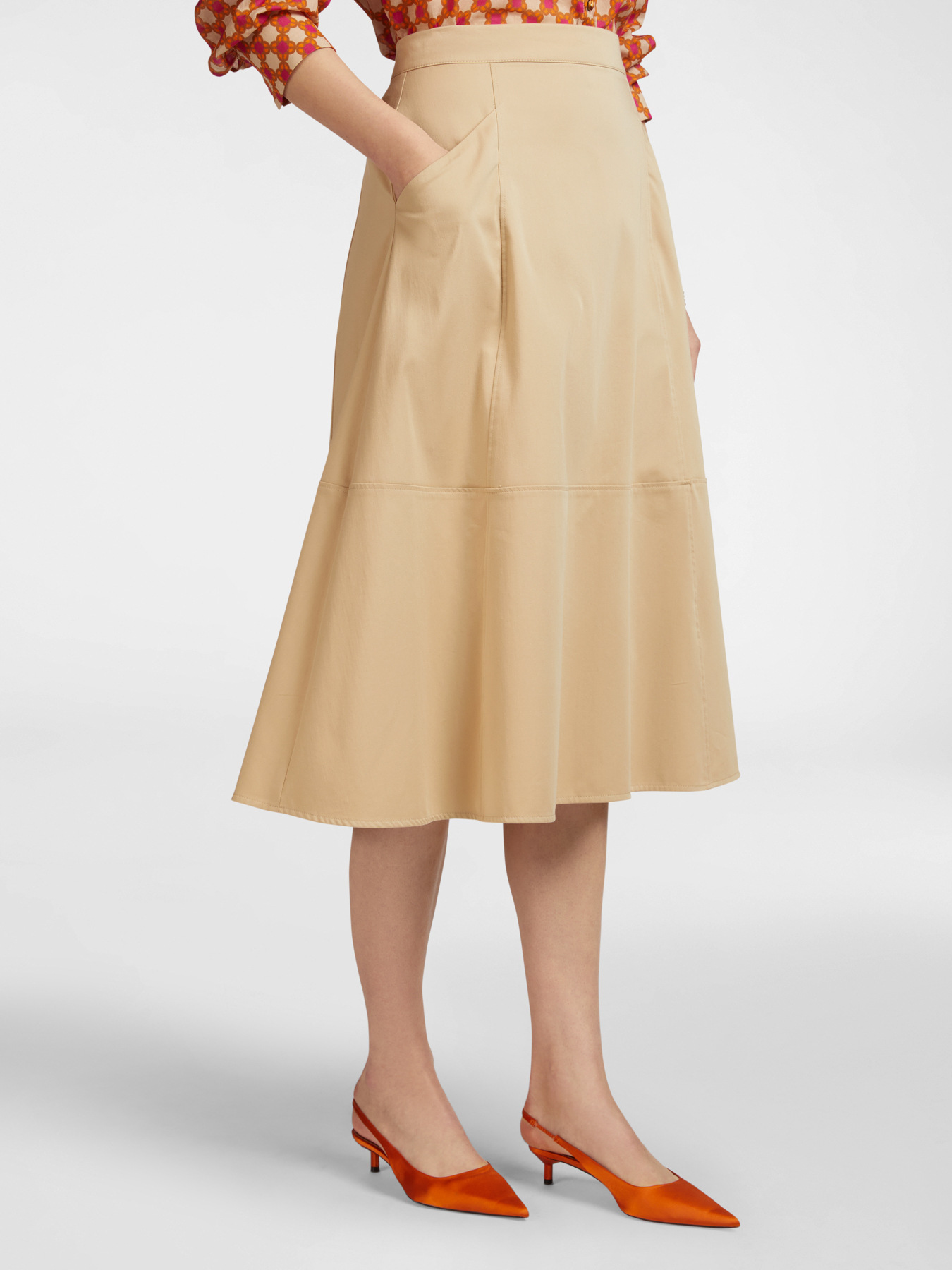 falda acampanada image number 2