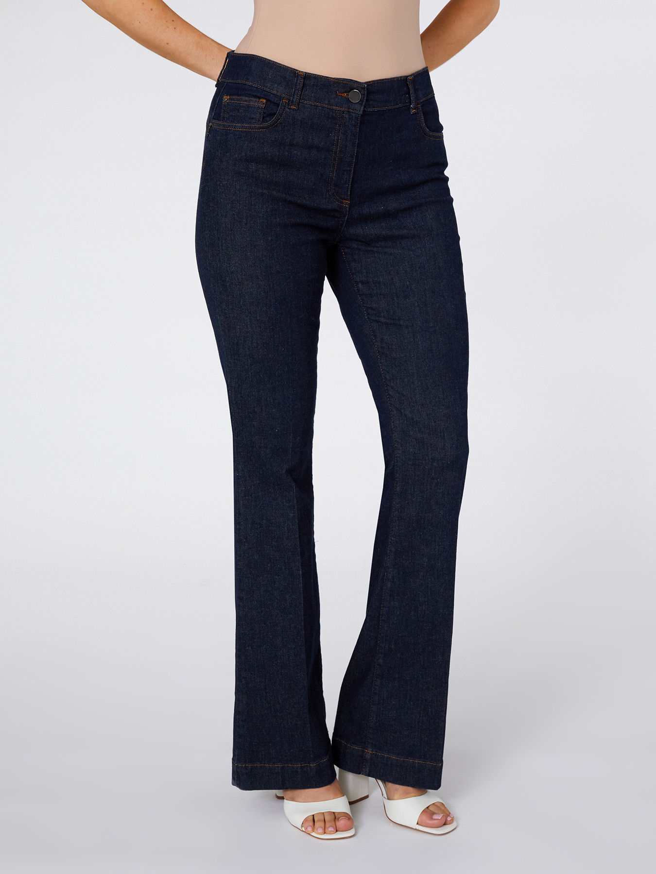Five-pocket flared jeans image number 2