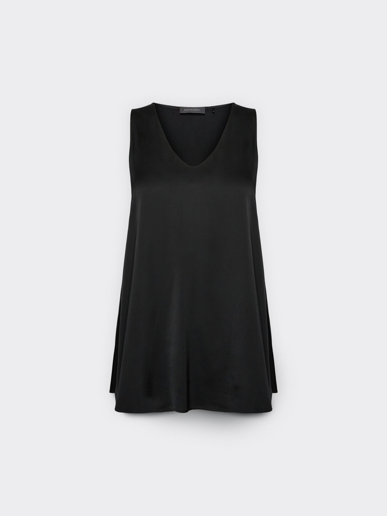 Top en satin de viscose d&eacute;collet&eacute; en V image number 4