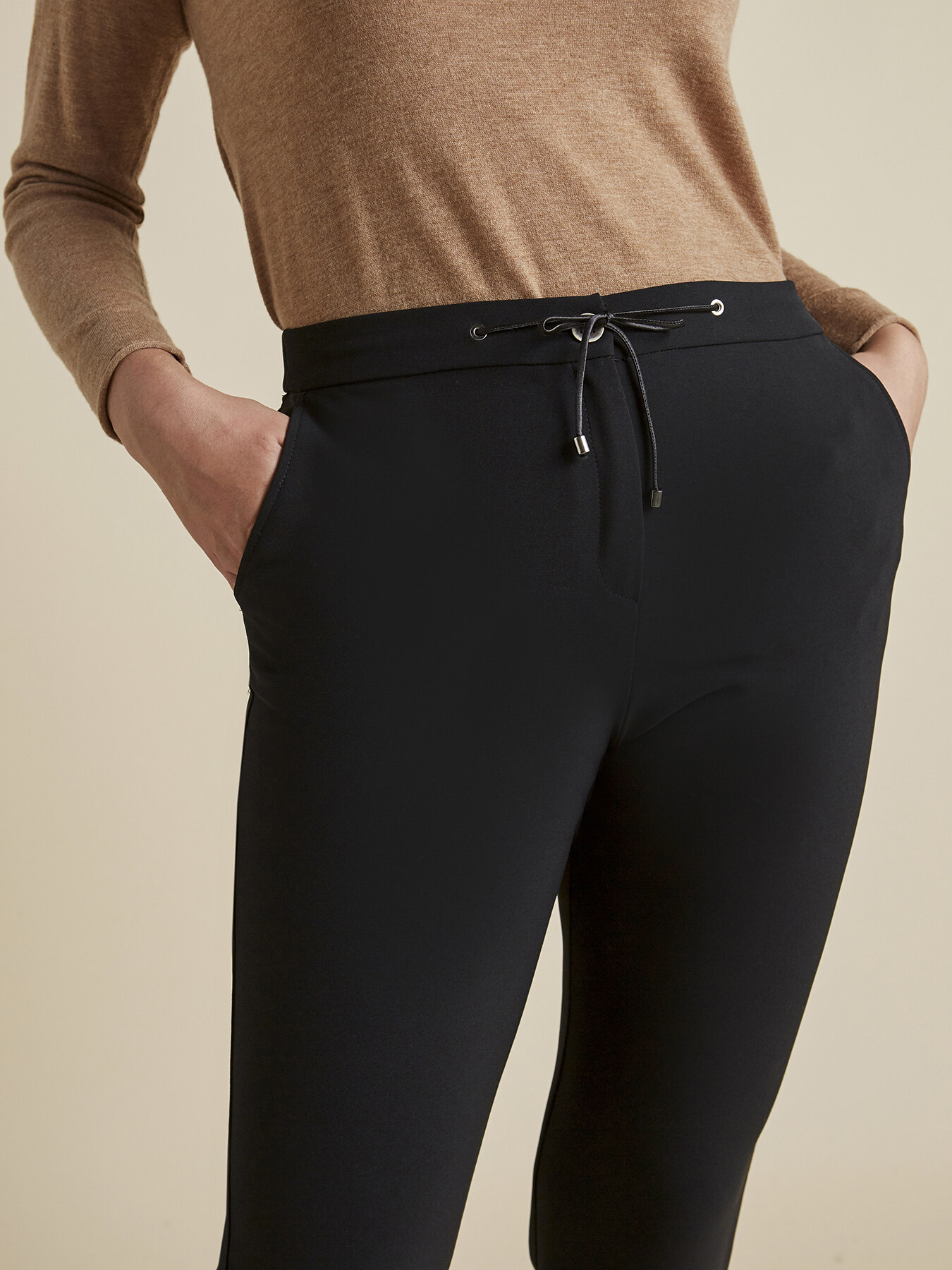 Pantaloni joggers image number 3