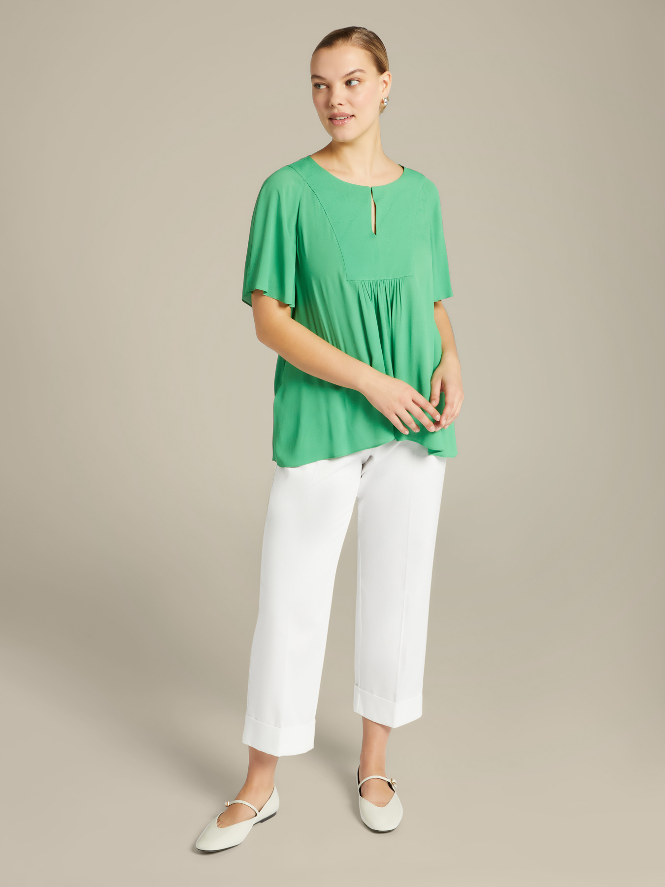 Blusa acampanada con fruncidos image number 2