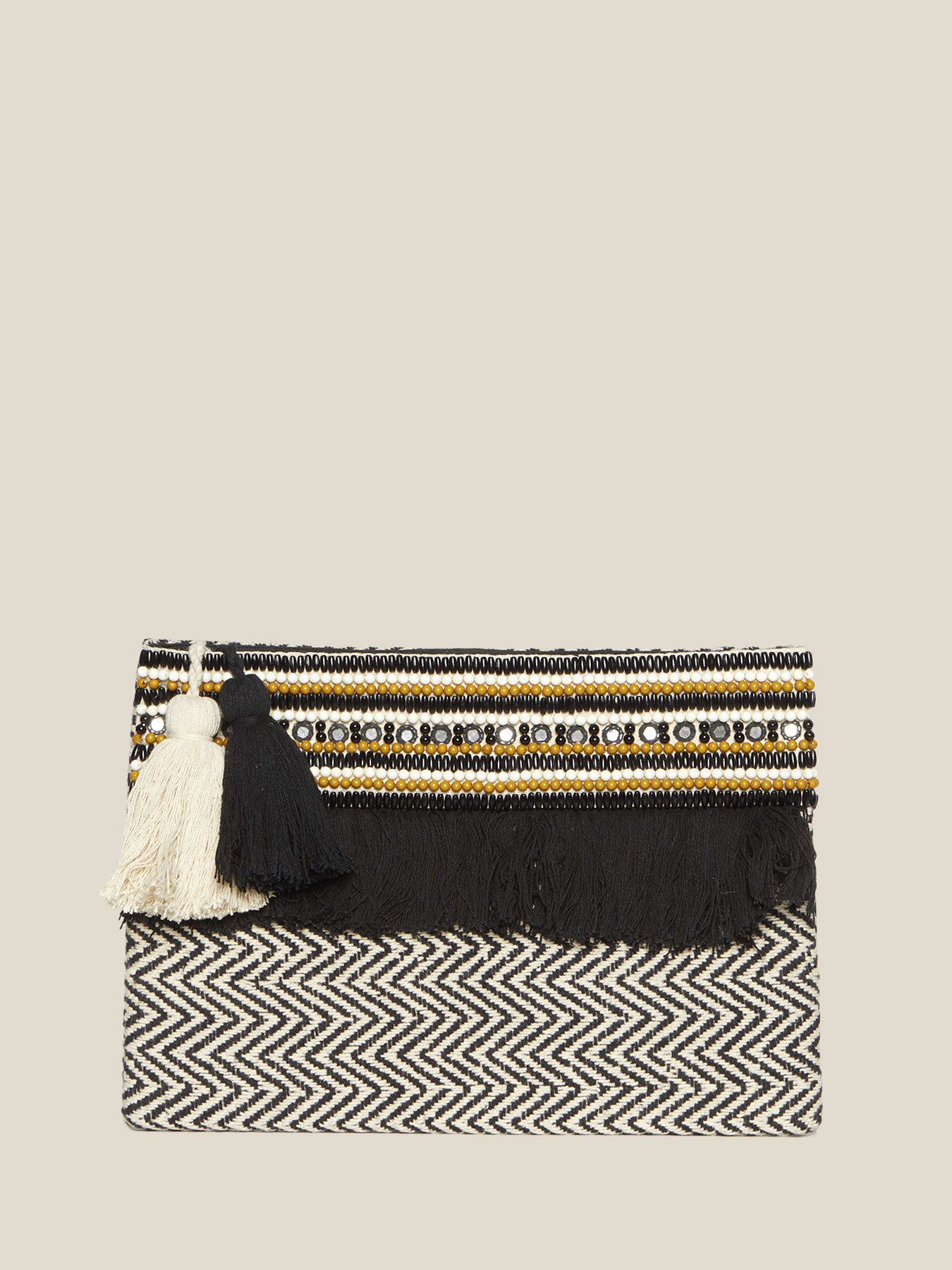 Pochette con ricamo e nappine image number 1