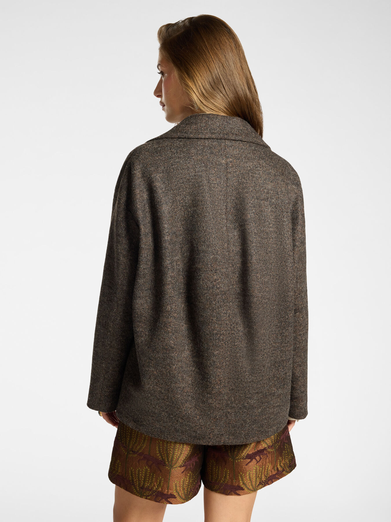 Boxy double-breasted jacket in wool blend image number 1