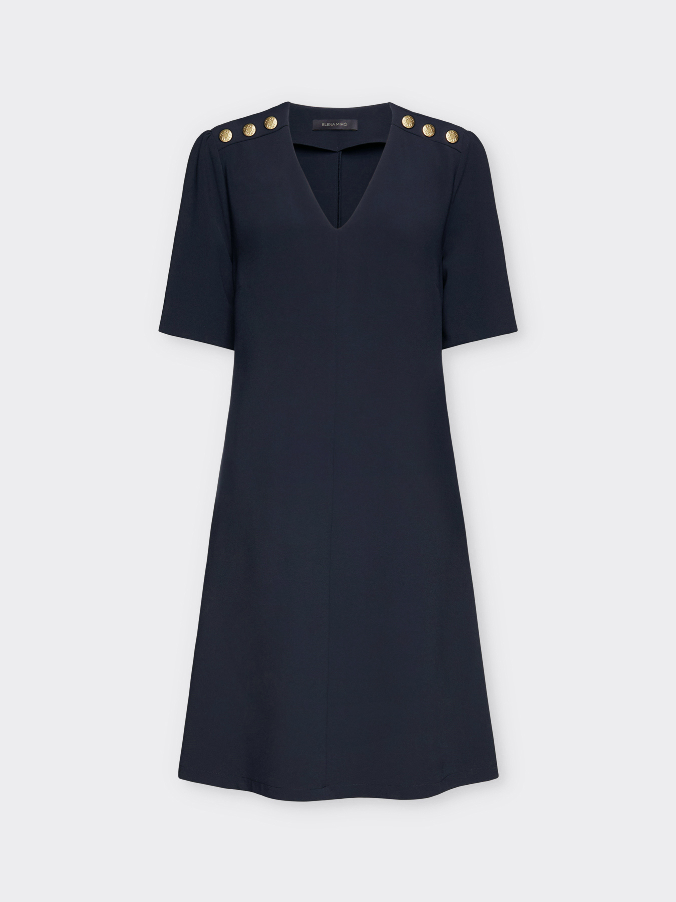 Vestido com botões image number 4