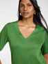 Camiseta de algod&oacute;n con cuello en V image number 3