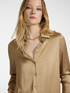 Chemise en satin extensible image number 3