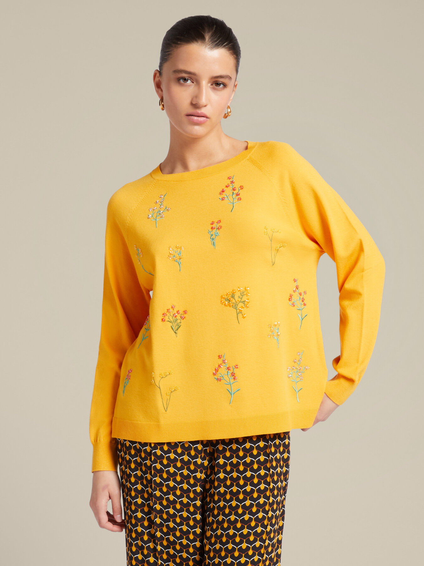 ECOVERO™ viscose sweater with floral embroidery image number 0