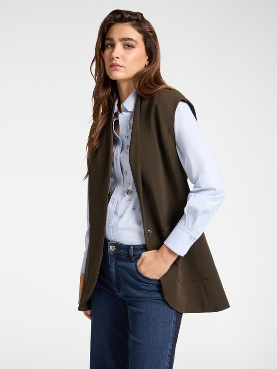 Sleeveless blazer in stretch cady