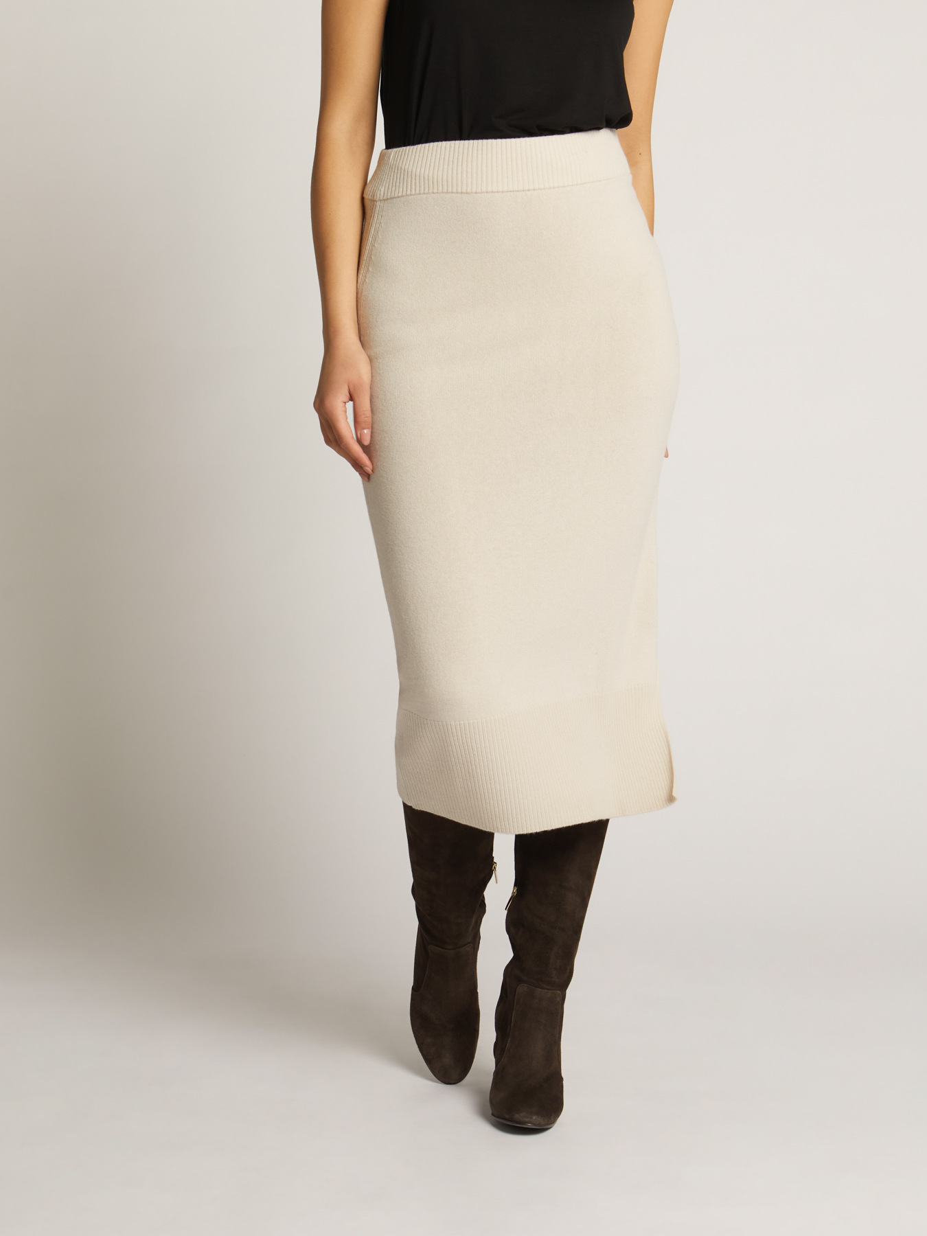 Skirt in pure carded wool image number 3