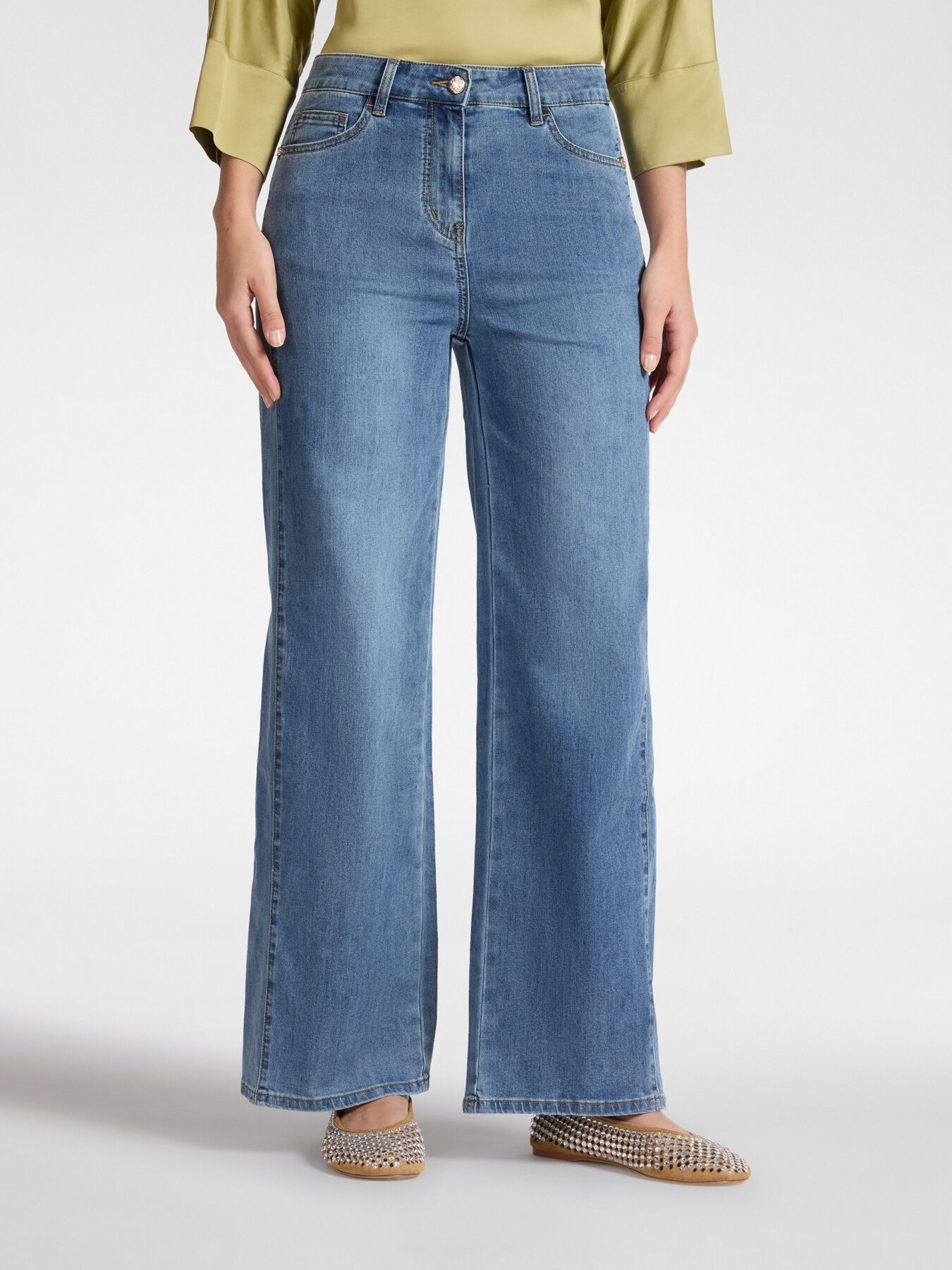 5-pocket mid wide leg jeans image number 2