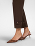 Pantaloni slim con cinturini al fondo image number 3