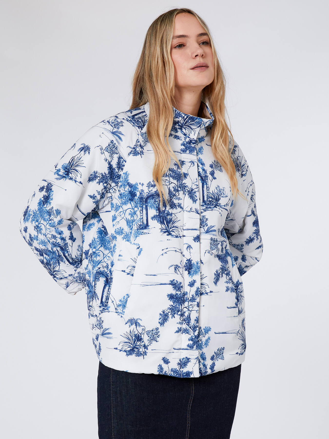 Doudoune poids plume r&eacute;versible imprim&eacute;e image number 1