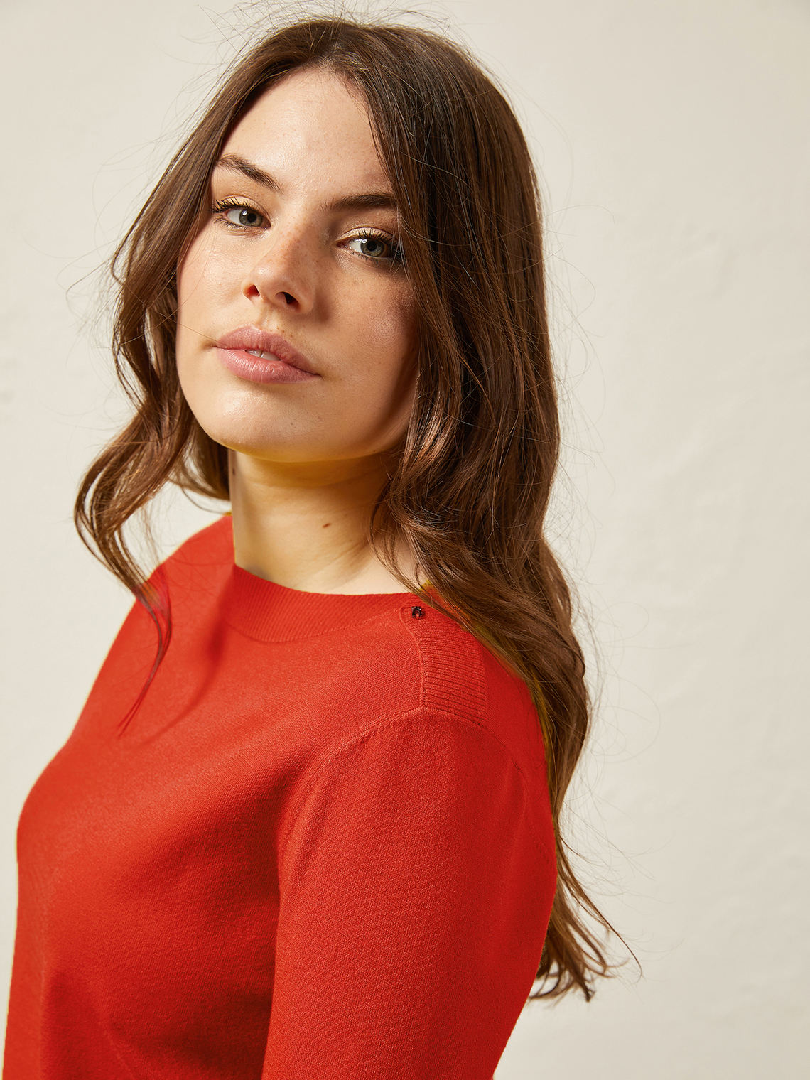 Elenamiro: Sweater de cor uniforme_3