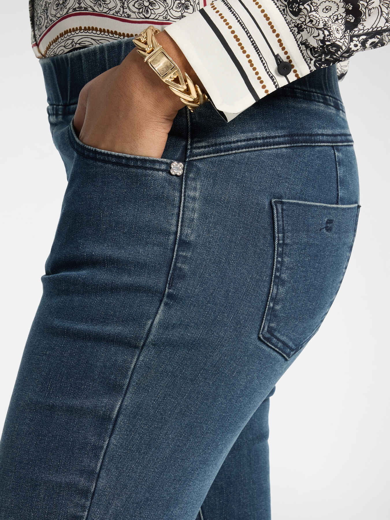 Skinny Jeans aus Denim mit Washed-Waschung image number 3